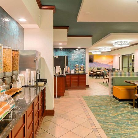 Quality Inn Near The Island Пиджен-Фордж Экстерьер фото
