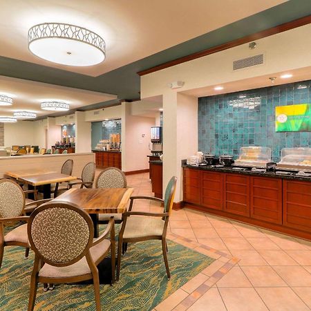 Quality Inn Near The Island Пиджен-Фордж Экстерьер фото